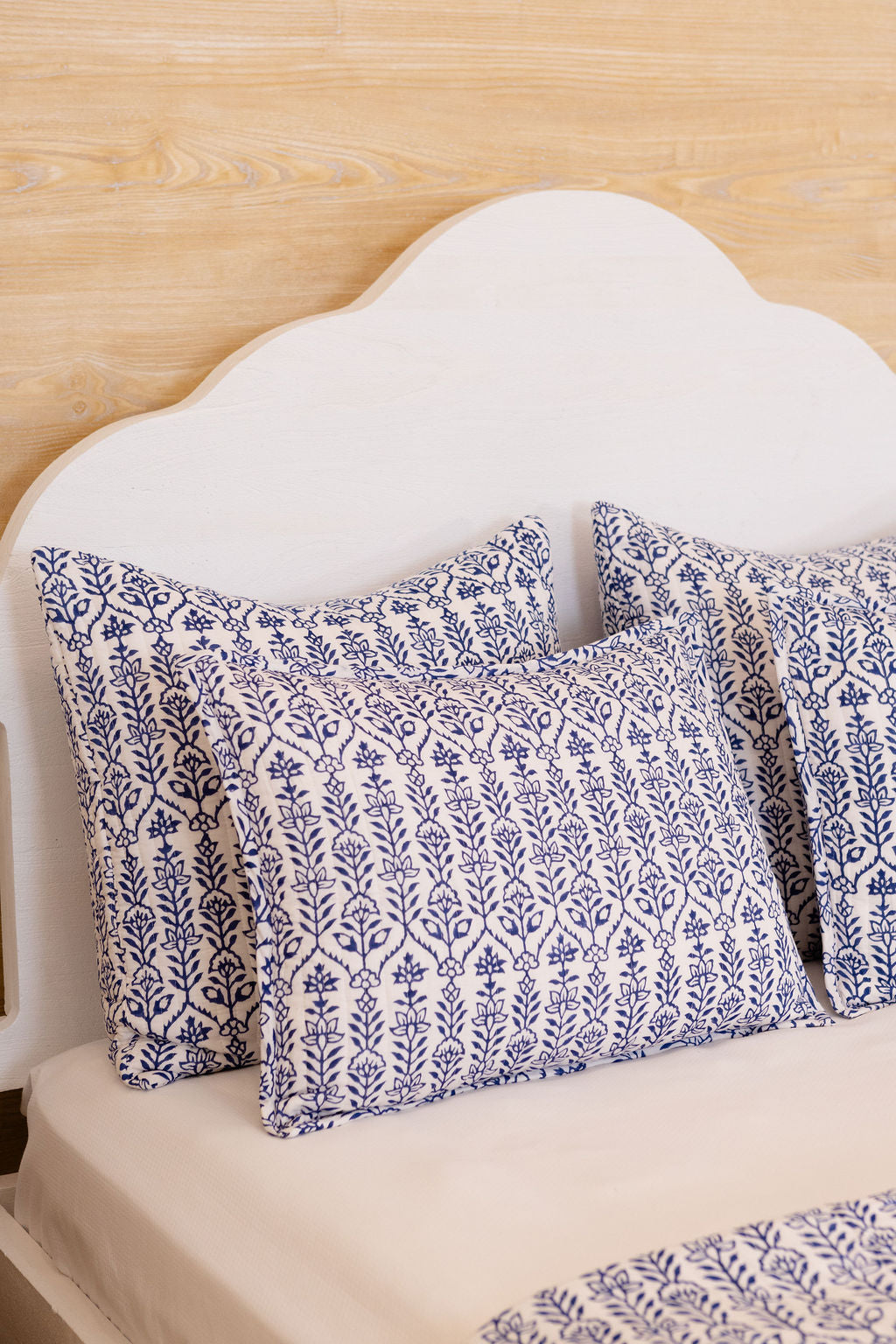 Throw Pillow Flower Row Marine