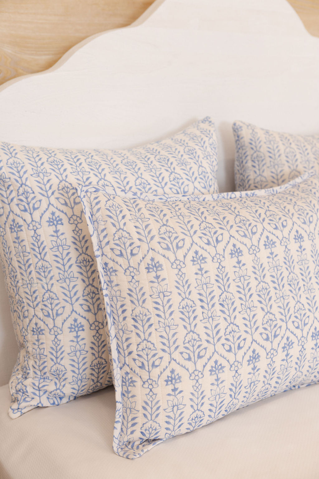 Quilt Flower Row Matilda's Blue