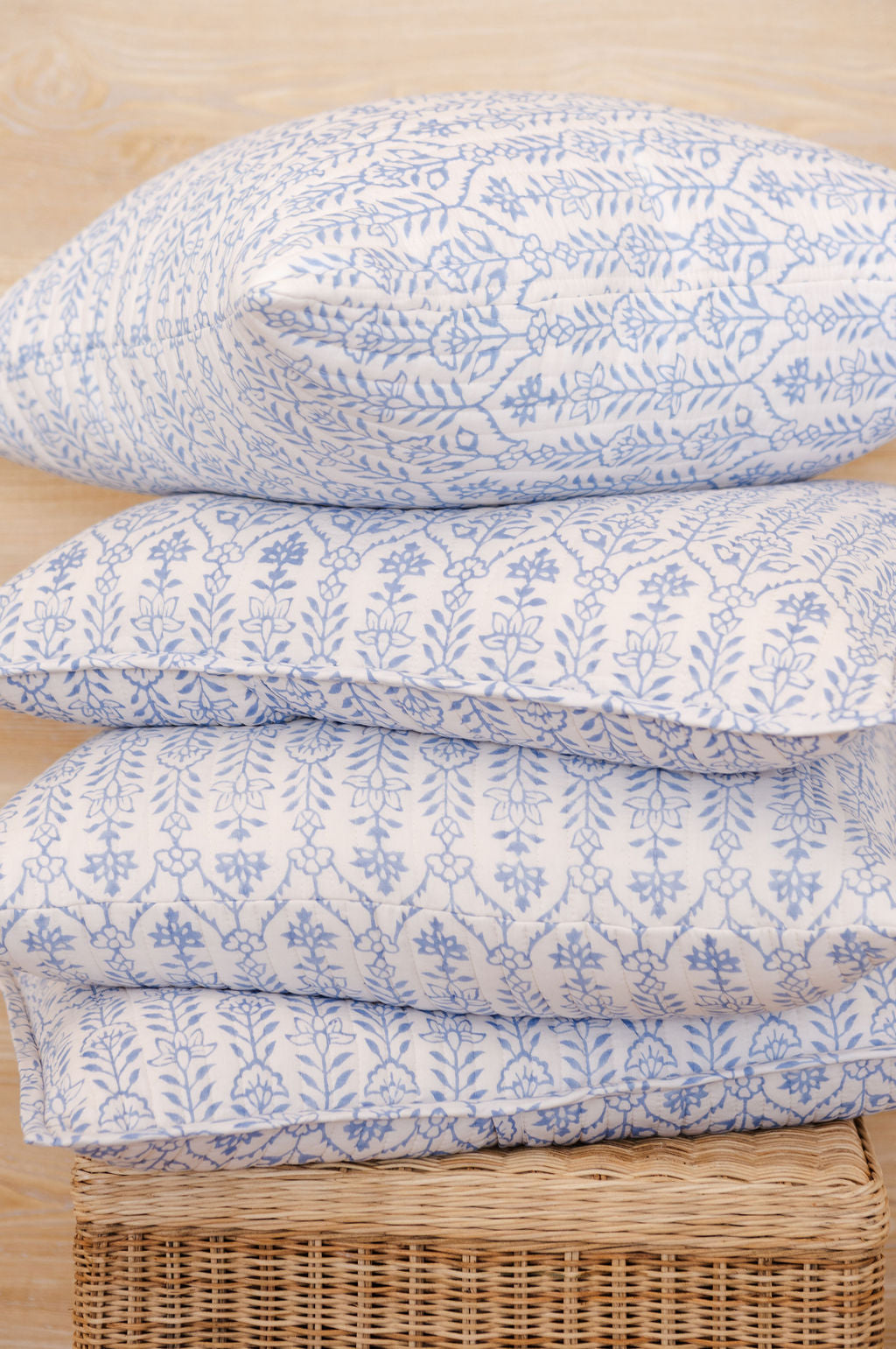 Quilt Flower Row Matilda's Blue