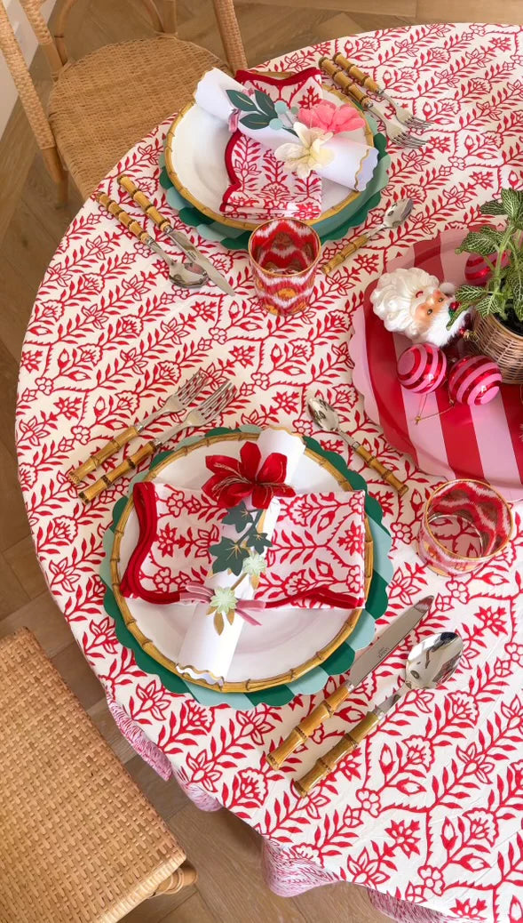 Round Tablecloth 100" Flower Row Berry