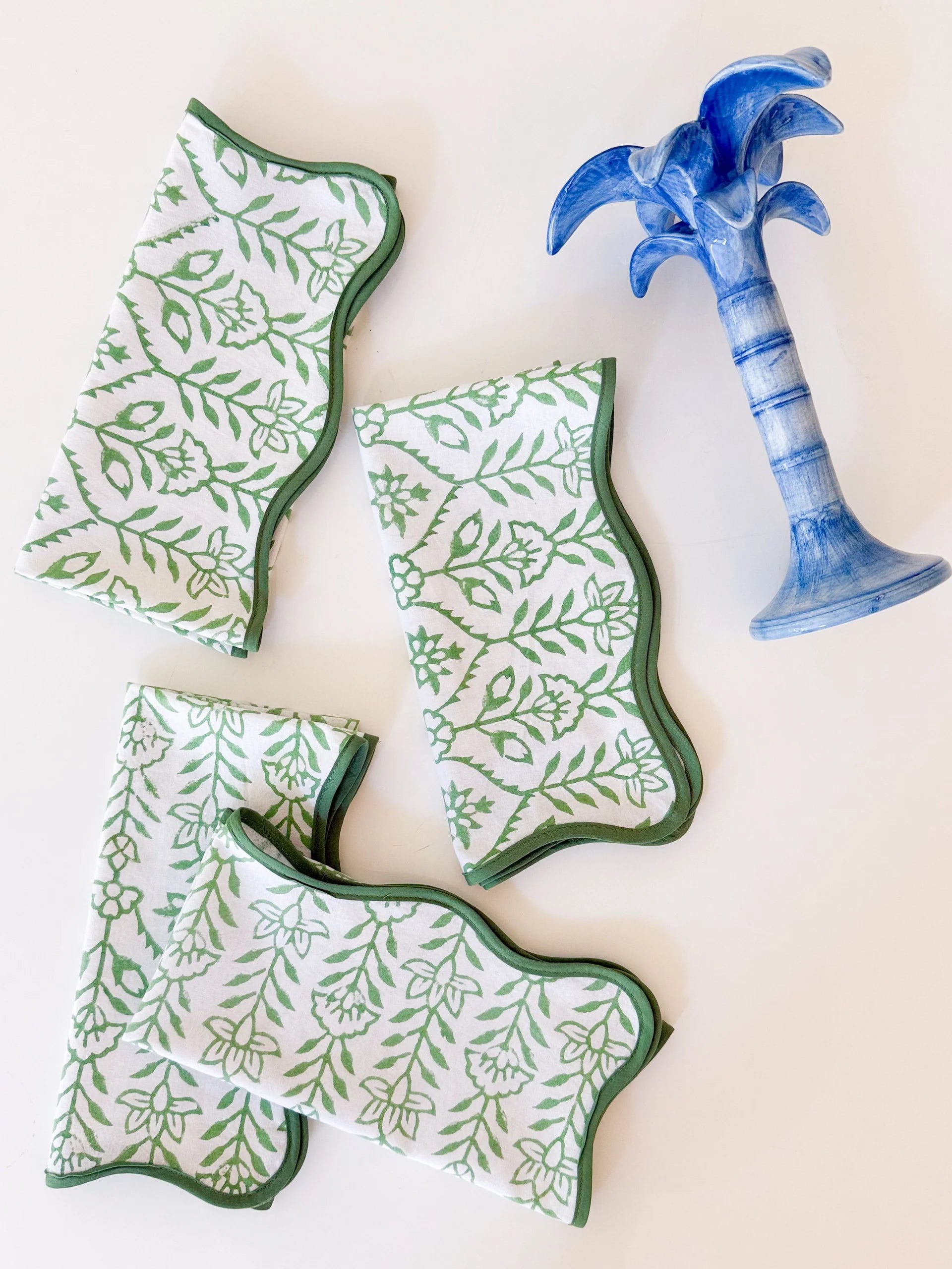 Napkin Flower Row Parakeet Set/4