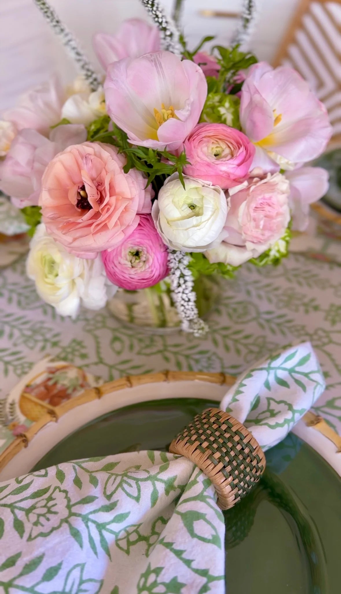 Napkin Flower Row Parakeet Set/4